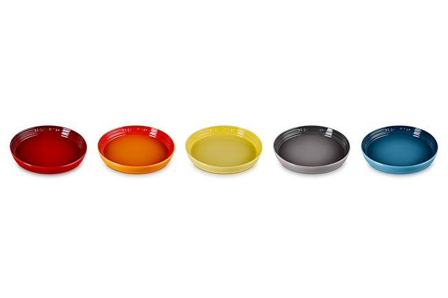 Le Creuset Stoneware Set of 5 Kolbe 17cm Round Plates image number 3
